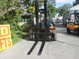Toyota 4 ton LPG Used Forklift - picture1' - Click to enlarge