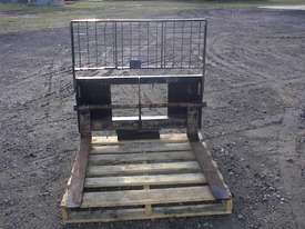 Skid steer fork attachment - picture0' - Click to enlarge