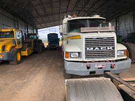 1997 Mack CH series Prime Mover - picture1' - Click to enlarge