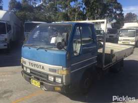 1988 Toyota DYNA 400 - picture1' - Click to enlarge