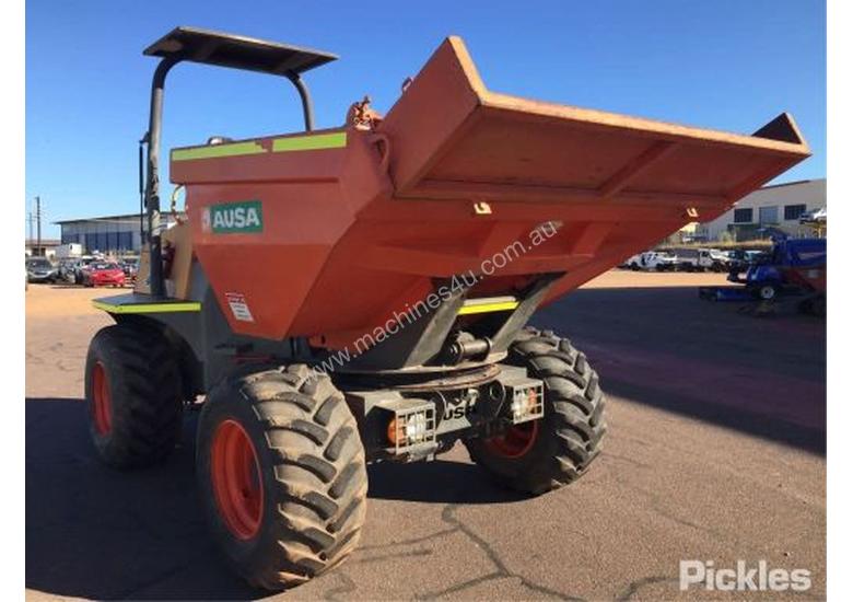 caption 2013 Ausa D 1000 APG