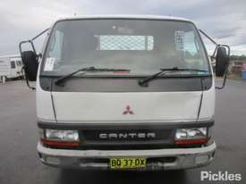 2001 Mitsubishi Canter FE637 - picture1' - Click to enlarge