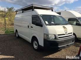 2008 Toyota Hiace - picture0' - Click to enlarge
