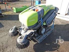 TENNANT 414S2D Sweeper - picture0' - Click to enlarge