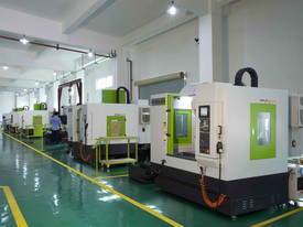 CNC Milling Machine Centre  V6L 600x400x450mm  - picture2' - Click to enlarge