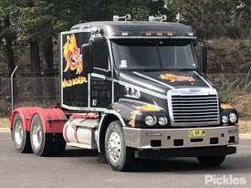 2011 Freightliner CST112 - picture0' - Click to enlarge