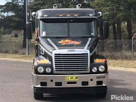 2011 Freightliner CST112 - picture1' - Click to enlarge
