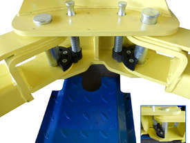 New 4 Ton 2 Post Base Plate Car Hoist - picture2' - Click to enlarge