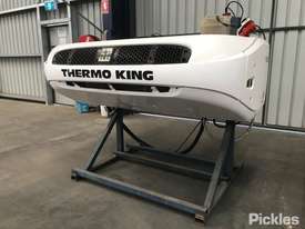 Thermo King T-800 Refrigeration Unit , Runs And Cools - picture0' - Click to enlarge