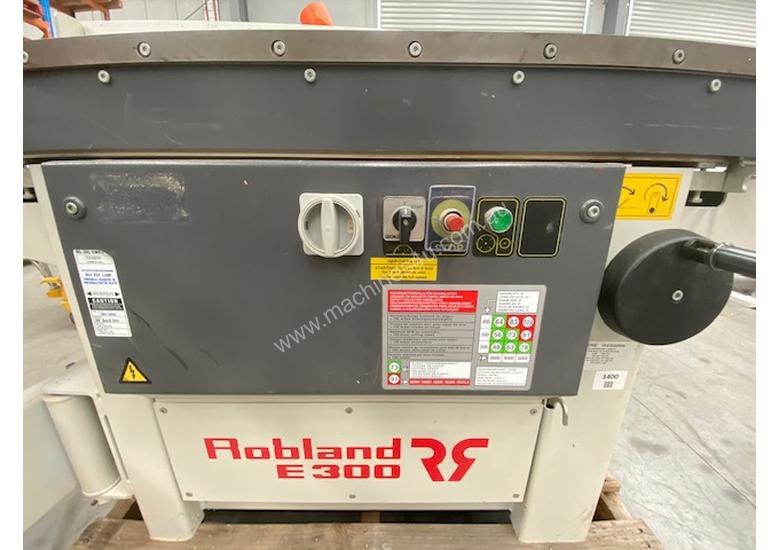 caption 2500mm Panelsaw. Compact and solid