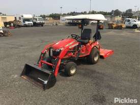 Massey Ferguson GC2400 - picture2' - Click to enlarge