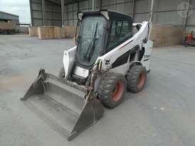 Bobcat S590 - picture1' - Click to enlarge