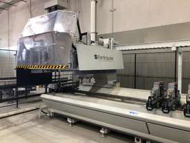 CNC Machining Centre with 5 controlled axes - picture0' - Click to enlarge