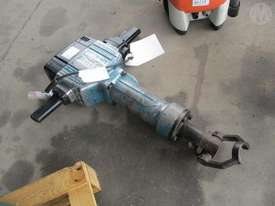 Makita HM1810 Jack Hammer - picture0' - Click to enlarge