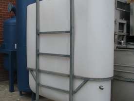 HDPE High Density Polyethylene Water Tank - 1800L - picture0' - Click to enlarge