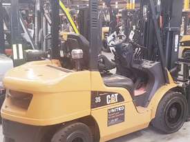 Used 3.5T CAT Diesel Forklift - picture1' - Click to enlarge