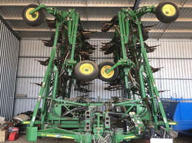 John Deere 1870 Seed Drills Seeding/Planting Equip - picture0' - Click to enlarge