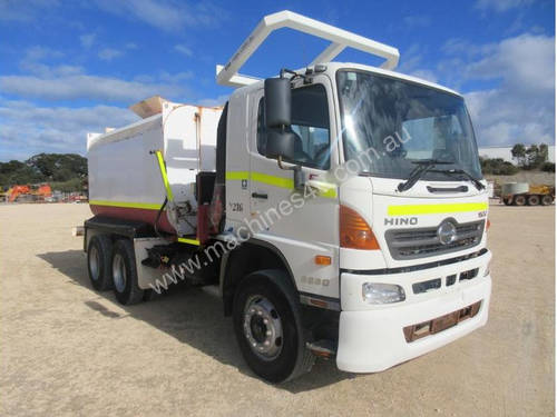 Hino FM 2630-500 Series Water truck Truck