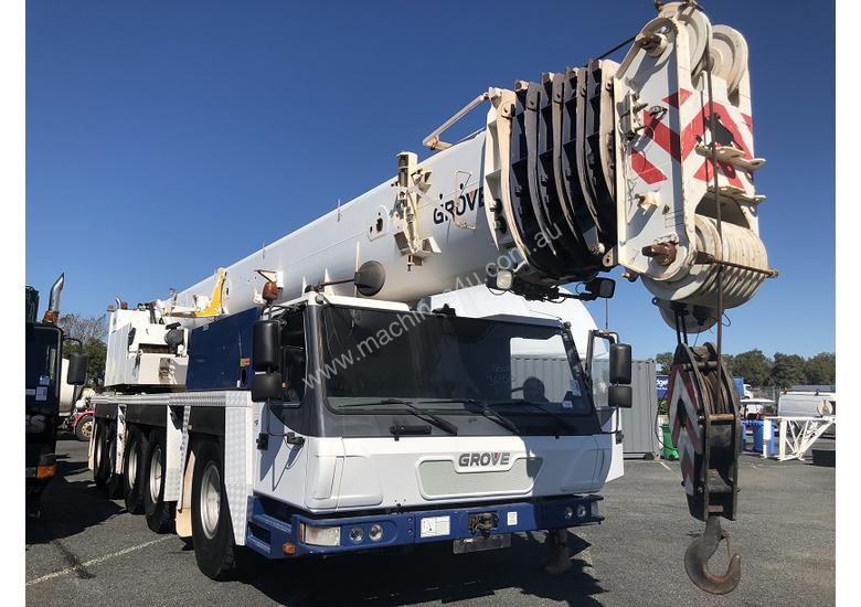 caption 2008 Grove GMK 5130