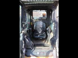 New Holland 2010 L170 Skid Steer - picture1' - Click to enlarge