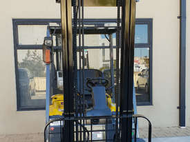 TCM 2500kg LPG Forklift with 4350mm Two Stage Mast - picture1' - Click to enlarge