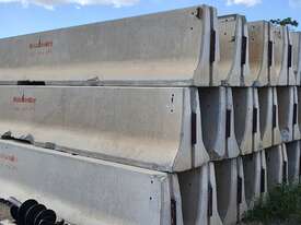 6m JJ Hook Concrete Safety Barrier - picture2' - Click to enlarge