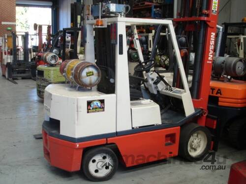 3.5 T Nissan (Space Saver) Forklift - Hire
