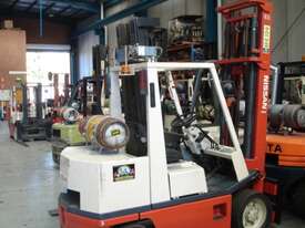 3.5 T Nissan (Space Saver) Forklift - Hire - picture1' - Click to enlarge