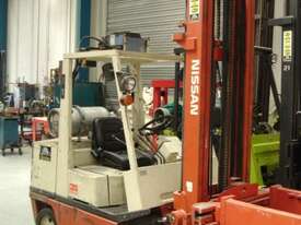 3.5 T Nissan (Space Saver) Forklift - Hire - picture2' - Click to enlarge