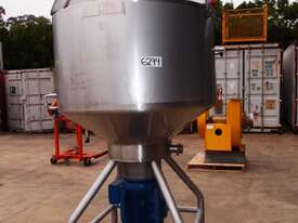 Scrape Surface Jacketed Mixing Tank, Capacity: 1,000Lt - picture0' - Click to enlarge
