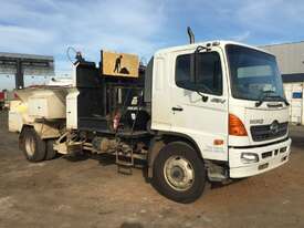 2004 Hino GH 4 x 2 Flocon Road Maintenance Truck - picture5' - Click to enlarge