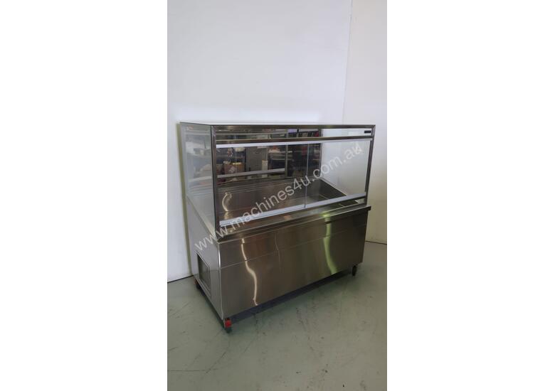 caption Custom Refrigerated Seafood Display