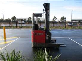 3.0T Battery Electric Reach Sit Down Truck - picture0' - Click to enlarge