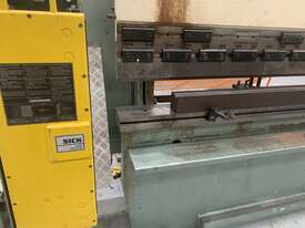 SAFAN 3 M X 100 TON CNC PRESS BRAKE - picture1' - Click to enlarge