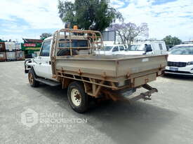 2002 TOYOTA LANDCRUISER HZJ79R 4X4 TRAY TOP - picture2' - Click to enlarge