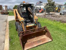 Loader Skid Steer CASE 40XT 2004 4 in 1 bucket 1482 hours - picture0' - Click to enlarge