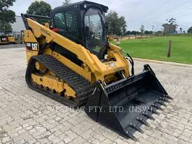 CATERPILLAR 299D2 Compact Track Loader - picture1' - Click to enlarge