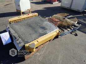 CATERPILLAR 639D REAR RADIATOR - picture1' - Click to enlarge