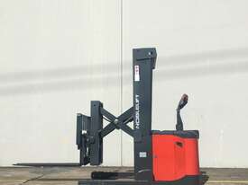 Pedestrian Reach Stacker with Lithium Battery - picture0' - Click to enlarge