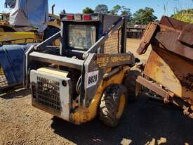 1995 New Holland LX665 Skid Steer *CONDITIONS APPLY* - picture1' - Click to enlarge