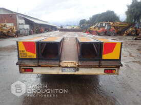 1985 FRUEHAUF 13M TRI AXLE DROP DECK LOW LOADER - picture1' - Click to enlarge