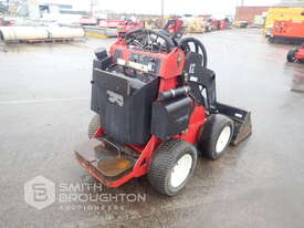 TORO MINI SKID STEER LOADER - picture0' - Click to enlarge