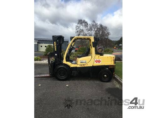 Hyster 5T Counterbalance Forklift