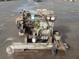 6 CYLINDER PERKINS DIESEL ENGINE - picture0' - Click to enlarge