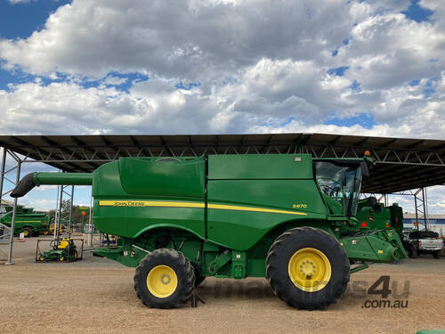 John Deere S670 Header(Combine) Harvester/Header