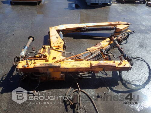 2008 EFFER 42-2S YELLOW TRUCK CRANE