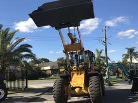 WCM FL960K 18ton wheel loader, hydrostatic drive - picture1' - Click to enlarge