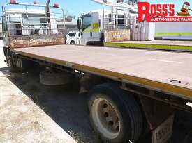 ISUZU TRAY TOP TRUCK - picture1' - Click to enlarge