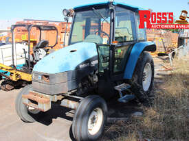 NEW HOLLAND 4835 TRACTOR - picture0' - Click to enlarge