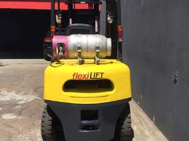 Yale GLP25-RH 2.5 Ton LPG Counterbalance Forklift - picture1' - Click to enlarge